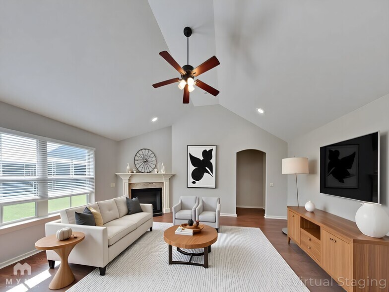 Building Photo - 460 Torino Pl