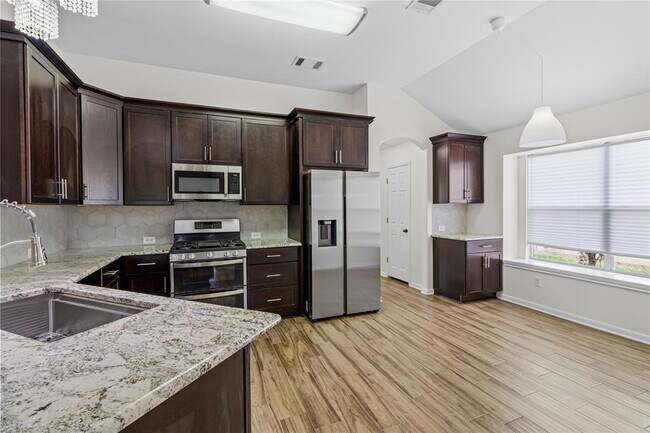 Building Photo - 1011 St Helena Dr