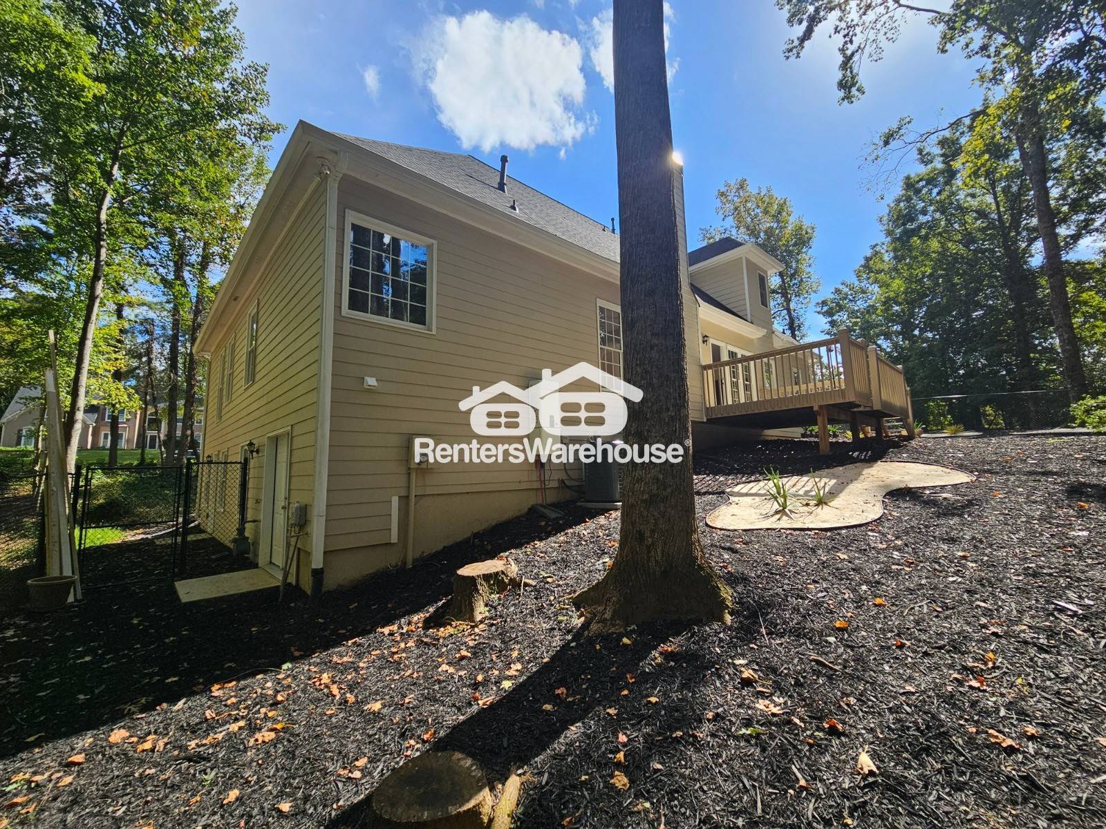 Building Photo - 2530 Wellsley Ln