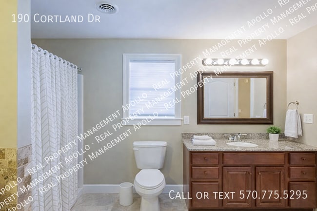 Building Photo - 190 Cortland Dr