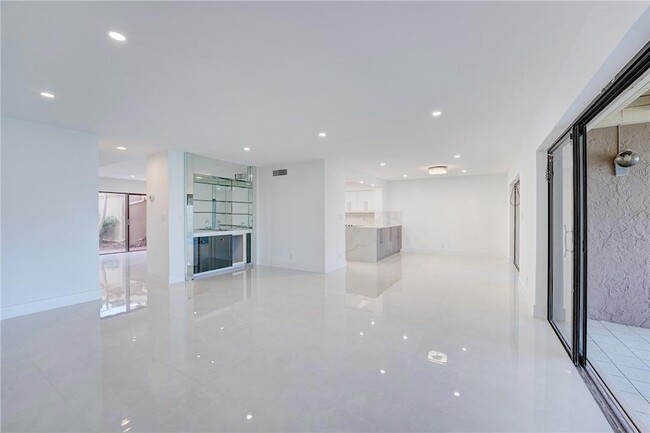 Building Photo - 103 St Andrews Rd