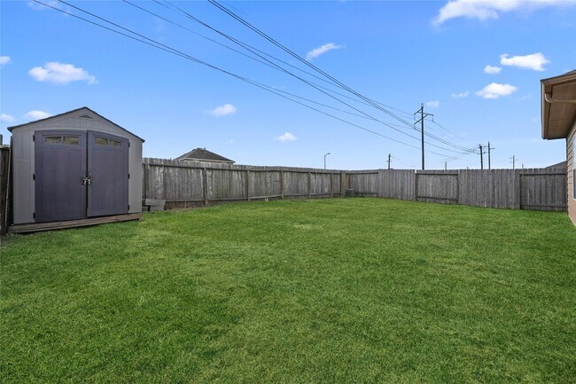 Building Photo - 5006 Fairwater Ct