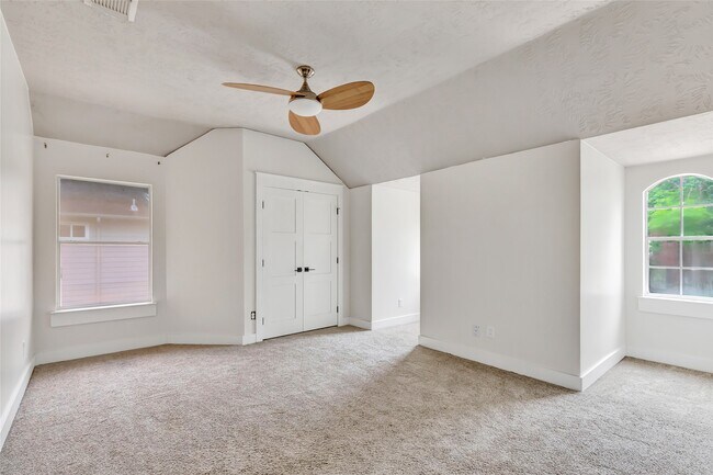 Building Photo - 5010 Cottage Glen Ct