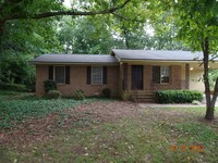 Building Photo - Clarke Co. - Athens, GA Huntington Ct - 3 ...