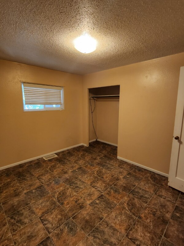 Building Photo - 202 11th St