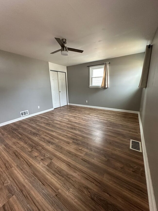 Building Photo - Cozy 2 bedroom 1 bathroom rental