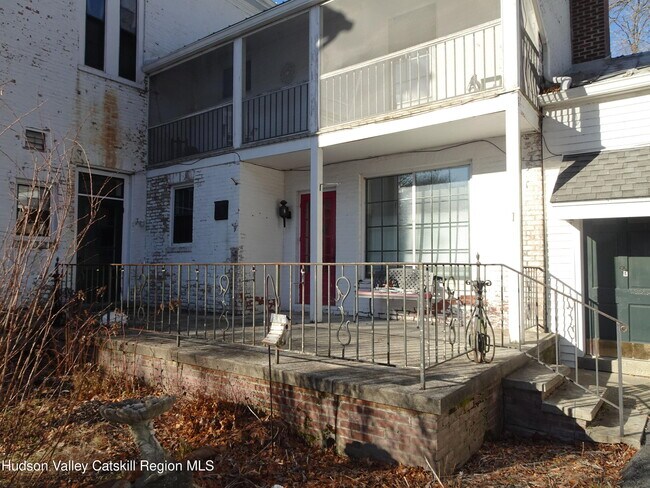 Building Photo - 549 NY-23B