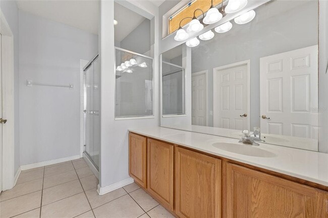 Building Photo - 3180 Stonehurst Cir