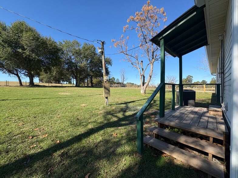 Building Photo - 200 Jenkins Rd