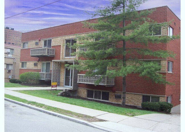 Building Photo - 545 Lowell Ave