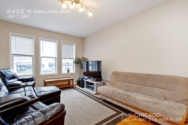 Building Photo - 2422 N Ashland Ave