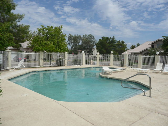 Building Photo - 1420 E Countrywalk Ln