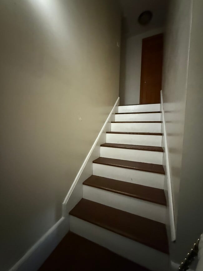 Building Photo - 5235 Long Ave