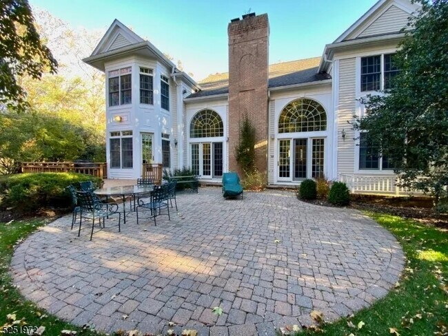 Exterior Back Patio - 1 Hurlingham Club Rd