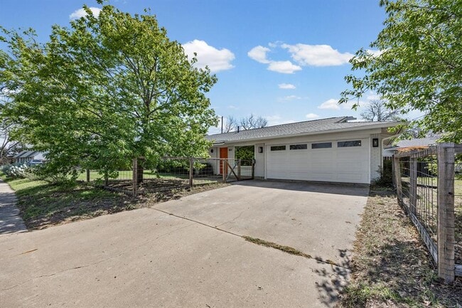 Building Photo - 1807 Ohlen Rd