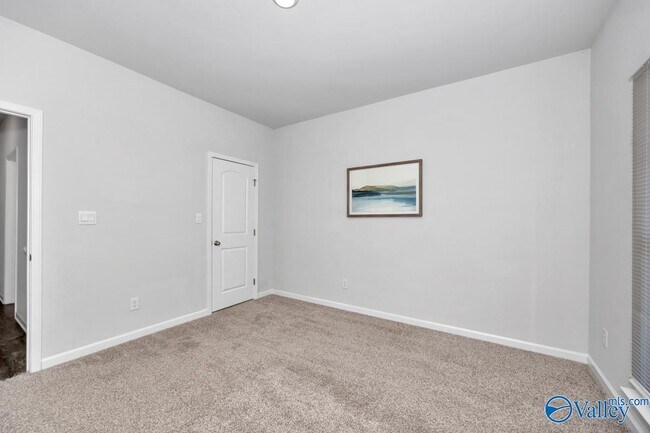 Building Photo - 106 Oak Fletcher Dr