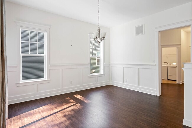 Building Photo - 22395 Arbor Cir
