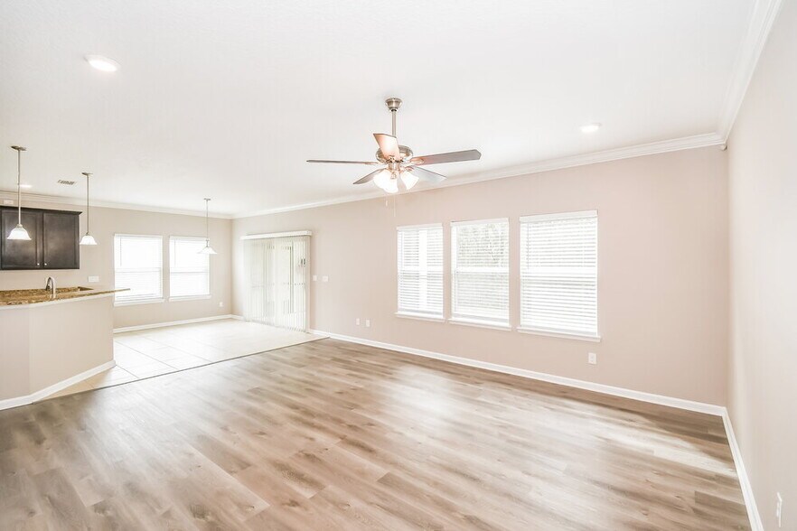 Building Photo - 15928 Baxter Creek Dr