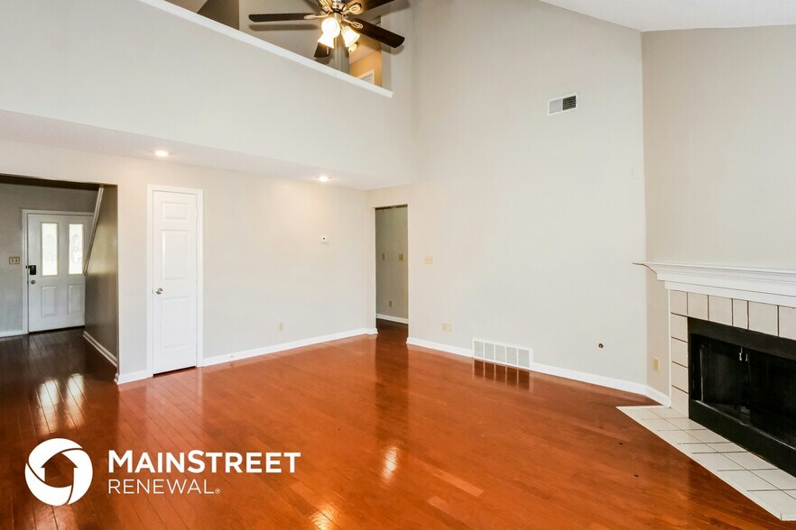 Building Photo - 1168 Red Fern Cir E