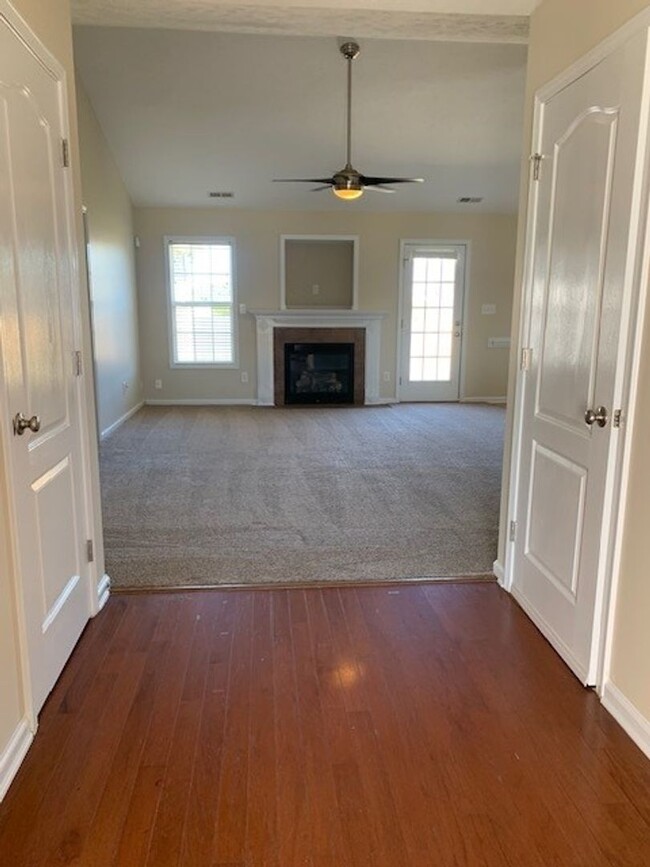 Building Photo - Acorn Ridge Home (RC)