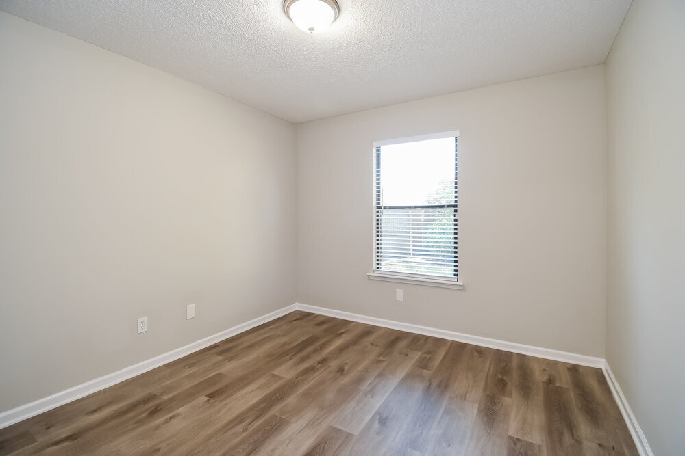 Building Photo - 7323 Sweet Rose Ln