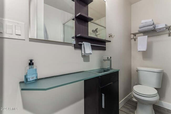 Building Photo - AMAZING ASU HOUSE IN GREAT STUDENT AREA