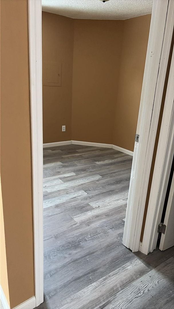 Building Photo - Maynardville 37807 - 2 bedroom, 1 bath apartment water included - Contact Lisa Vineyard and Shann...