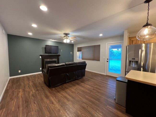 Building Photo - 4 bedroom home in Doyon Estates