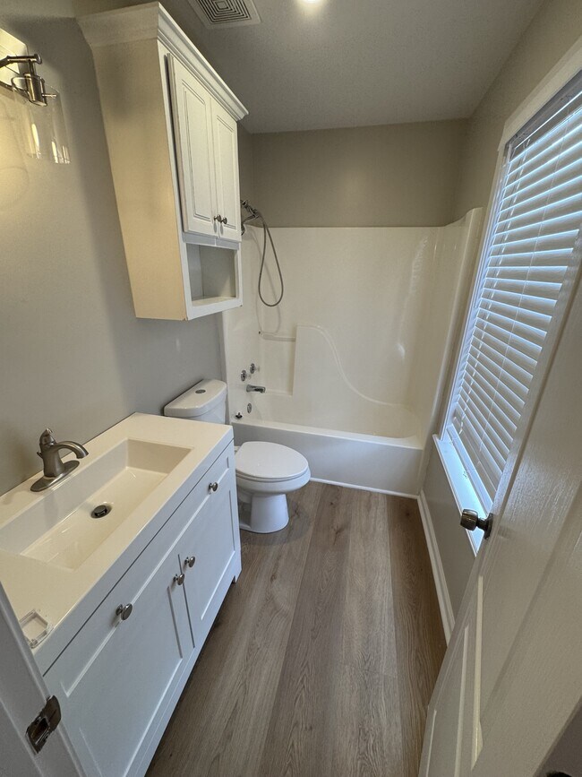 Building Photo - 2602 Harris Dr