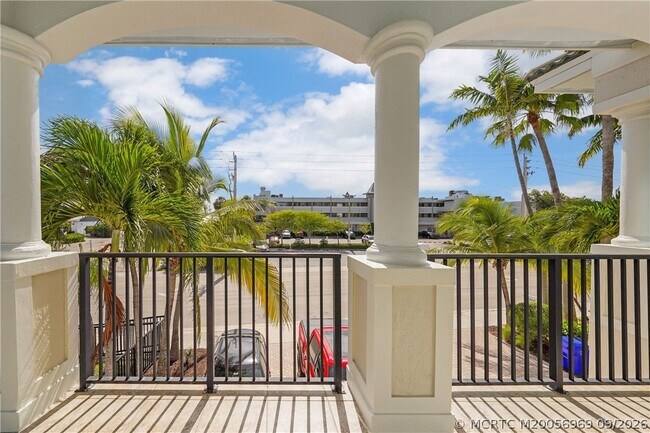 Building Photo - 4339 Bougainvilla Dr