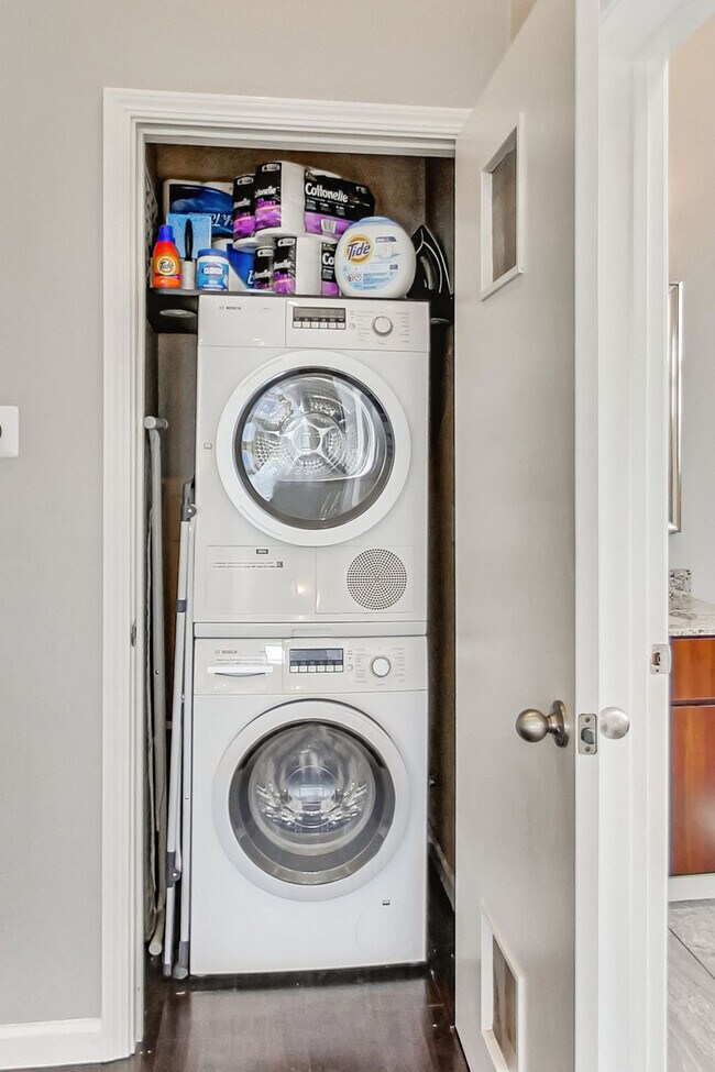 Building Photo - 1608 14th St