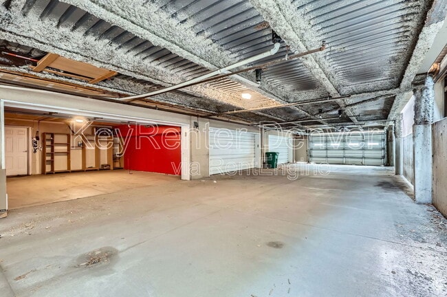 Building Photo - 880 E 16th Ave
