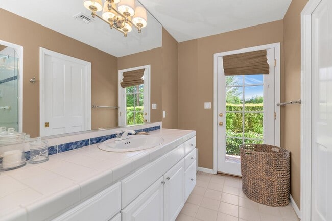 Building Photo - 6248 E Montecito Ave