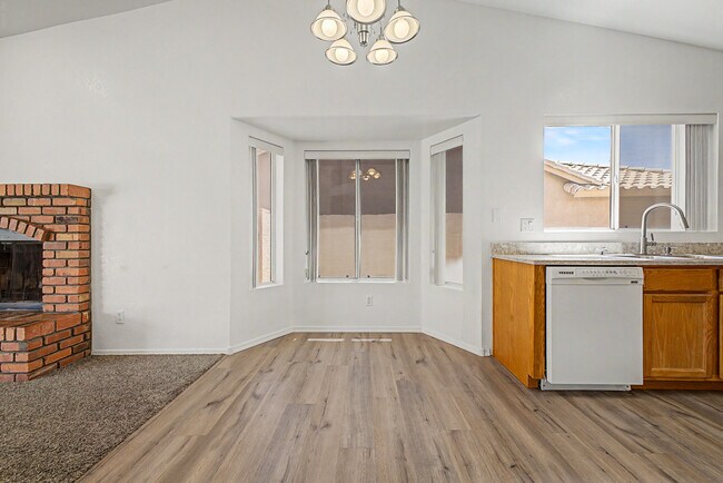 Building Photo - 20633 N 63rd Dr