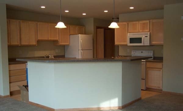 Building Photo - Willowbrook Townhomes