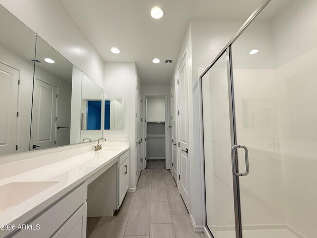 Building Photo - 11313 E Unger Ave