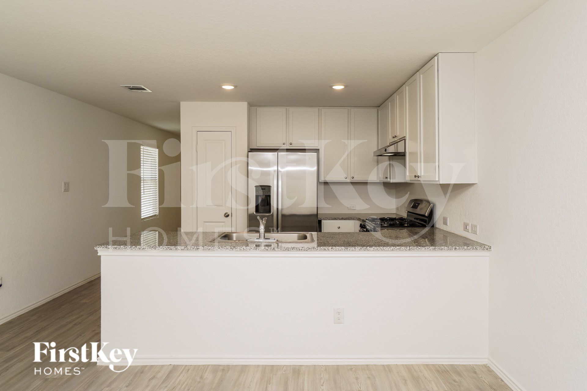 Building Photo - 2418 Double Oak Dr