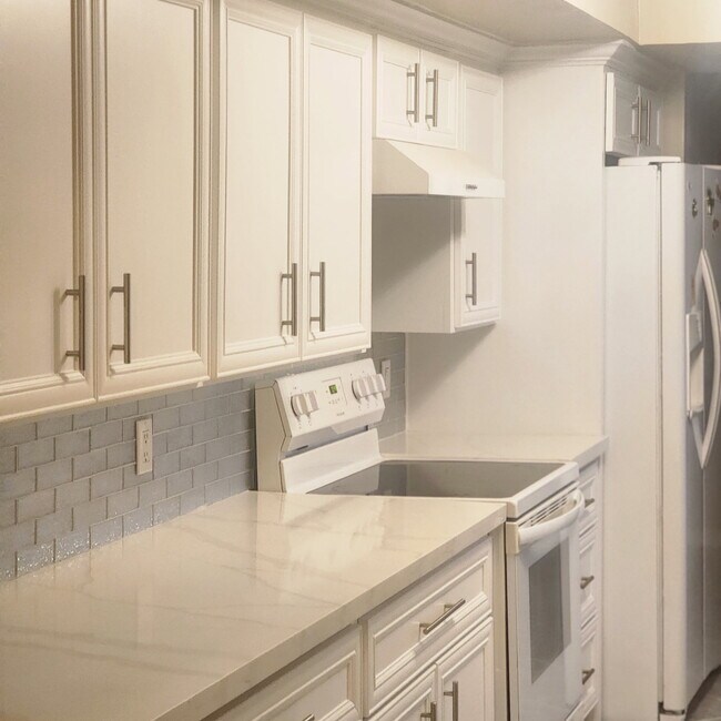 Building Photo - 7207 Addicks Clodine Rd