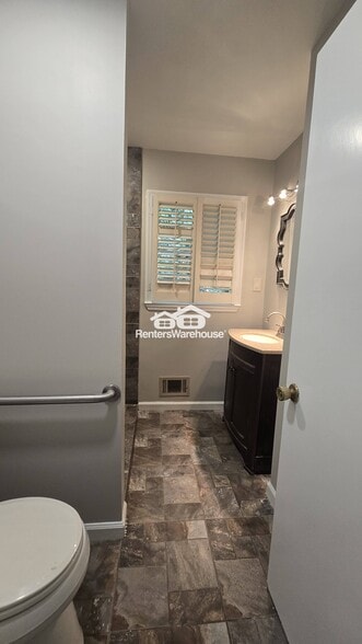 Building Photo - 482 Dogwood Dr NW