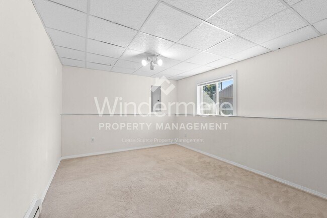 Building Photo - 4128 E 34th Ave