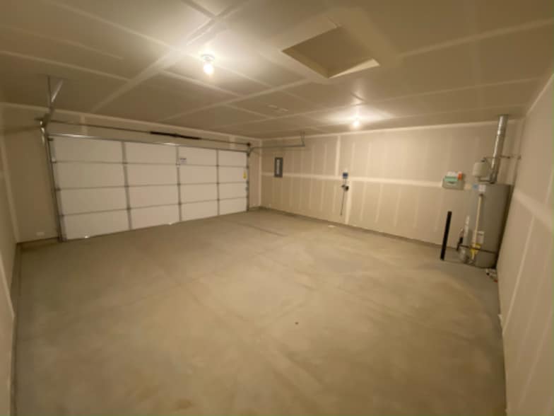 Building Photo - 11591 Stockbridge Way