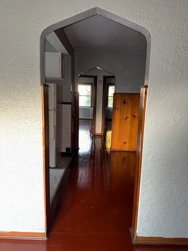 Building Photo - 2910 Boudinot Ave