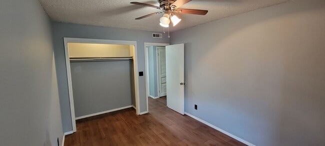 Building Photo - 2 Bedroom 1 Bath Condo Style Apartment