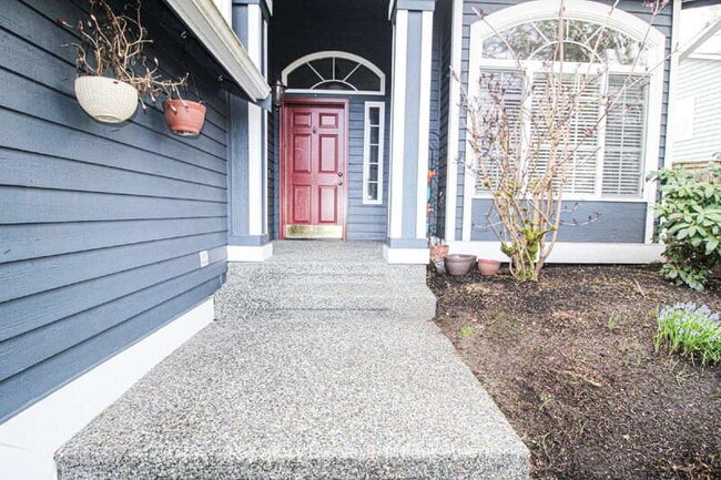 Building Photo - 12507 55th Dr SE