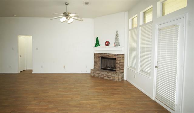 Building Photo - 926 Timber Oaks Ln