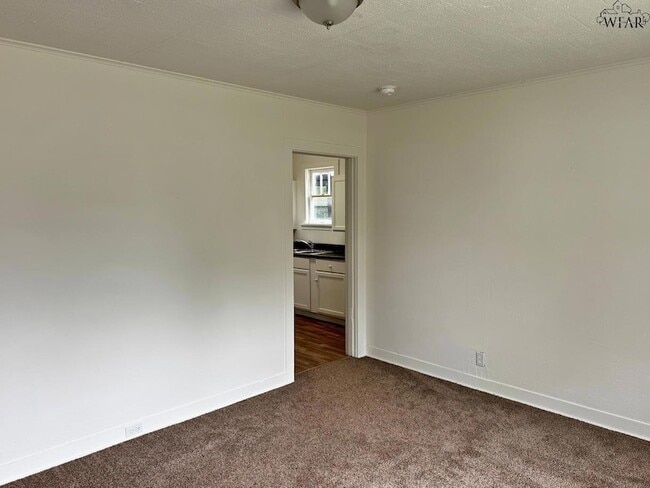 Building Photo - 2209 Talunar Ln