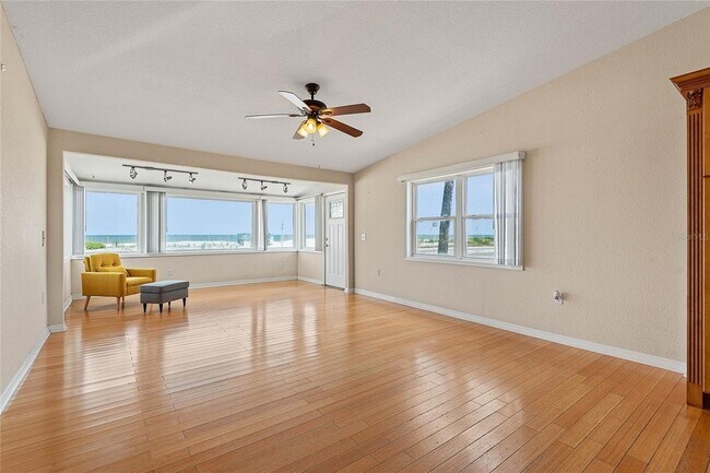 Building Photo - 1244 S Ocean Shore Blvd