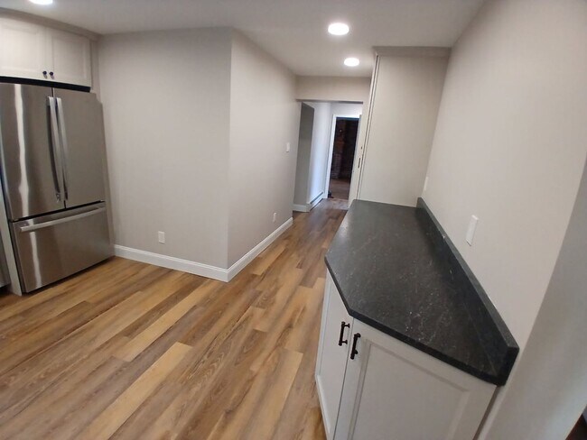 Building Photo - SPACIOUS RENOVATED FARMHOUSE AVAIL. FOR RENT!