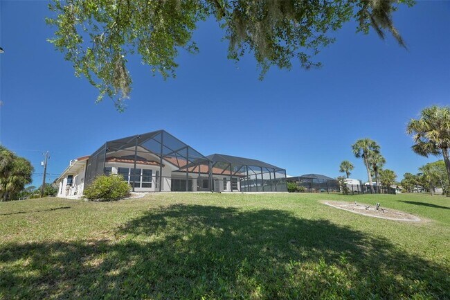 Building Photo - 108 McCabe St