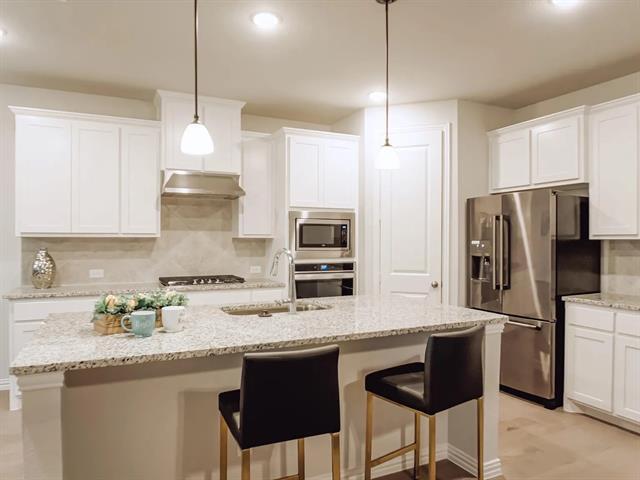 Building Photo - 504 Antler Dr